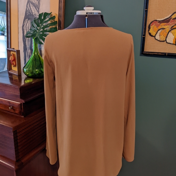 4/$20 One Clothing Long Slit Sleeve Blouse - Picture 3 of 4